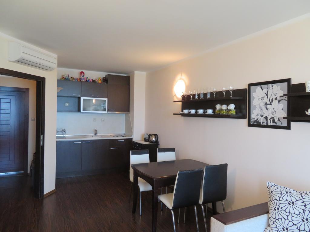 Apartments Sirena First Line - Апартаменти Сирена На Първа Линия Goudstrand Buitenkant foto